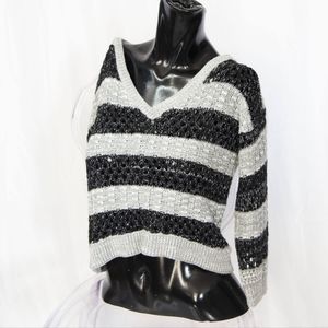 Forever 21 croped Vneck knit sweater